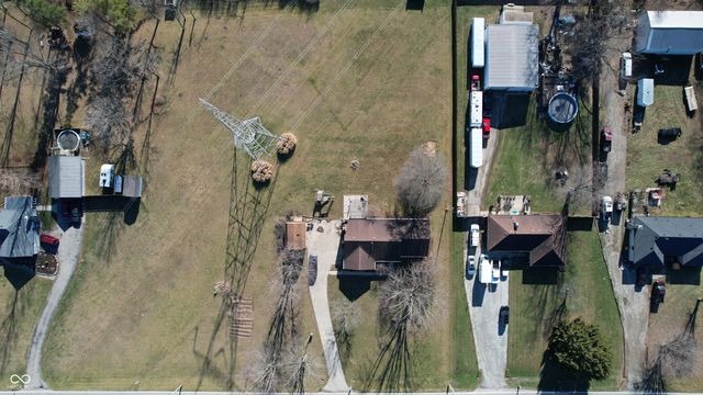 3695 W 100 N, Greenfield, IN 46140