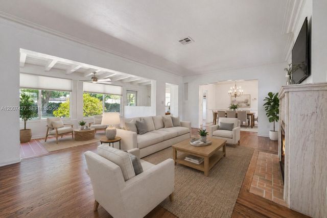 5889 Devonshire Blvd, Miami, FL 33155