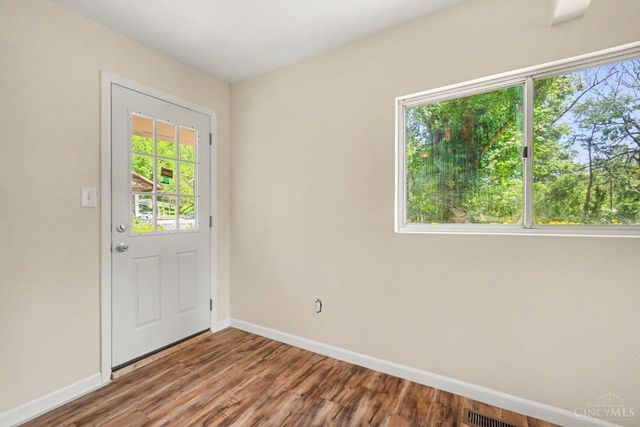 8547 Davis Road, Maineville, OH 45039