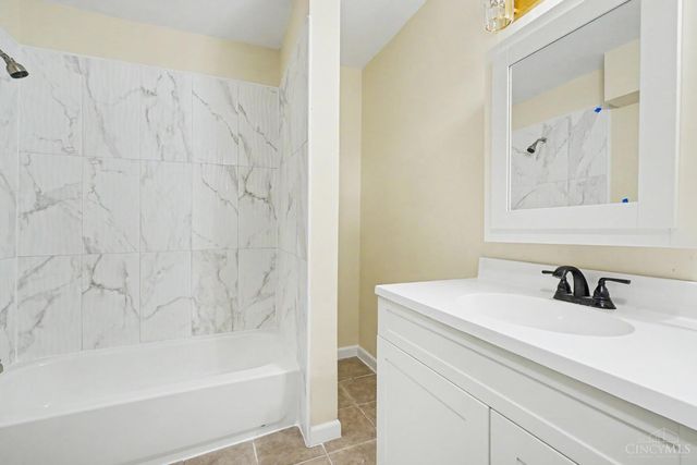 8547 Davis Road, Maineville, OH 45039