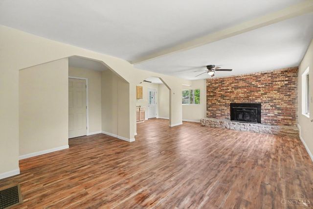 8547 Davis Road, Maineville, OH 45039