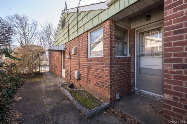 770 Palmetto Drive, Franklin Square, NY 11010