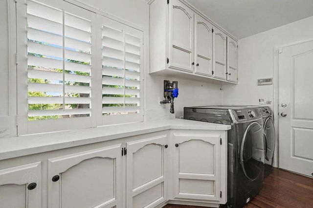 10111 N Spanish Bay Drive, Fresno, CA 93720