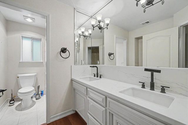 10111 N Spanish Bay Drive, Fresno, CA 93720