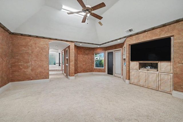 10111 N Spanish Bay Drive, Fresno, CA 93720