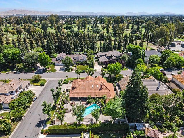 10111 N Spanish Bay Drive, Fresno, CA 93720