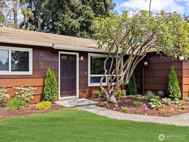 418 S 190th Street, Burien, WA 98148