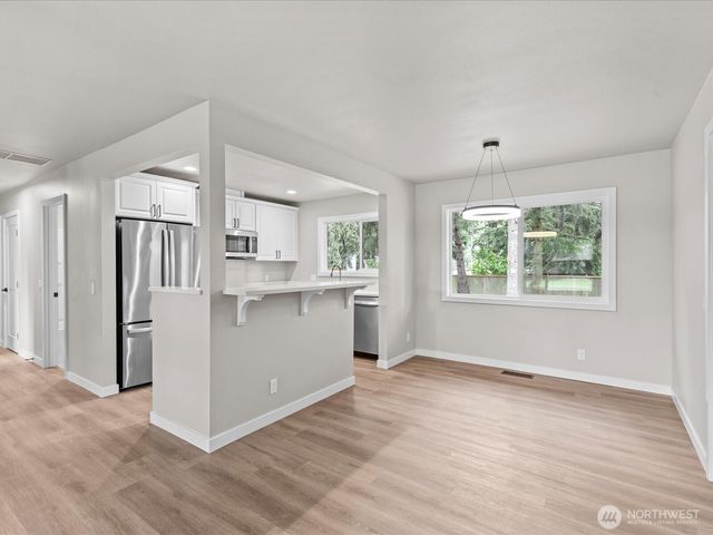 418 S 190th Street, Burien, WA 98148