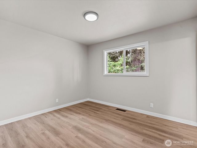 418 S 190th Street, Burien, WA 98148