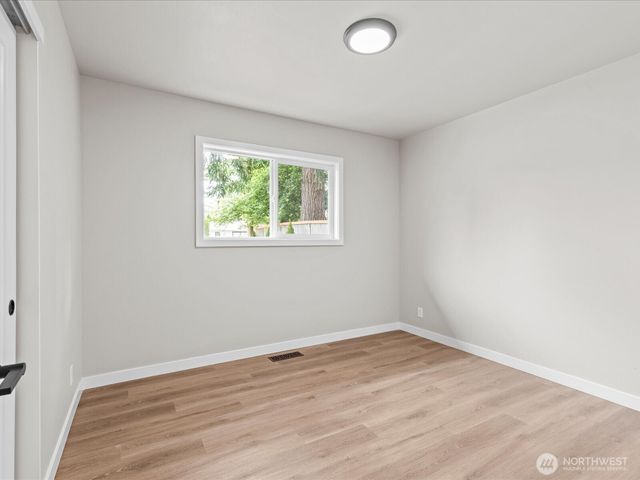418 S 190th Street, Burien, WA 98148