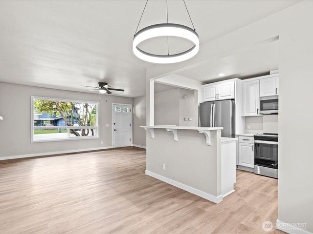 418 S 190th Street, Burien, WA 98148