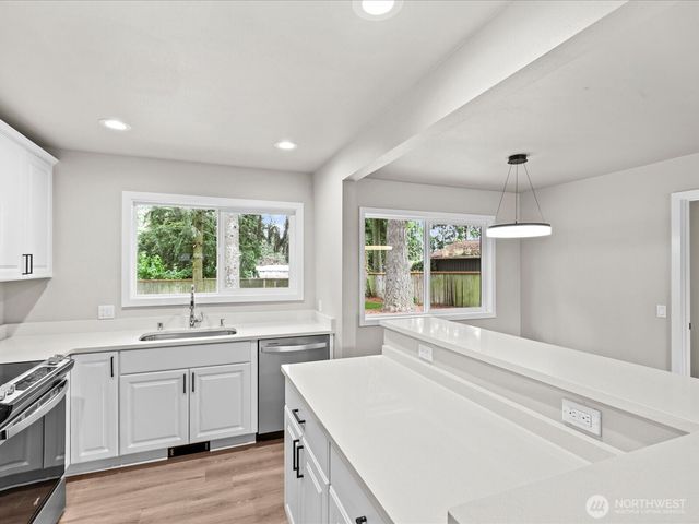 418 S 190th Street, Burien, WA 98148