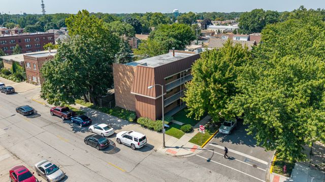 6400 27th Street 201, Berwyn, IL 60402