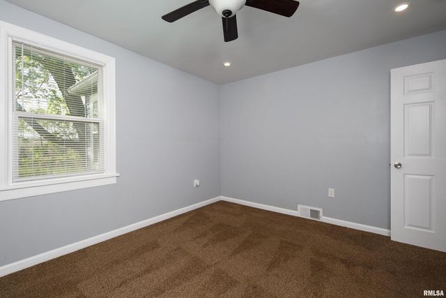 3712 33rd St Street, Moline, IL 61265