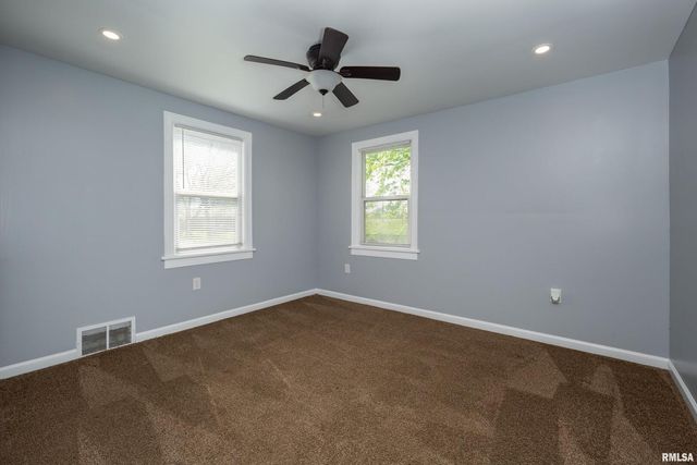 3712 33rd St Street, Moline, IL 61265