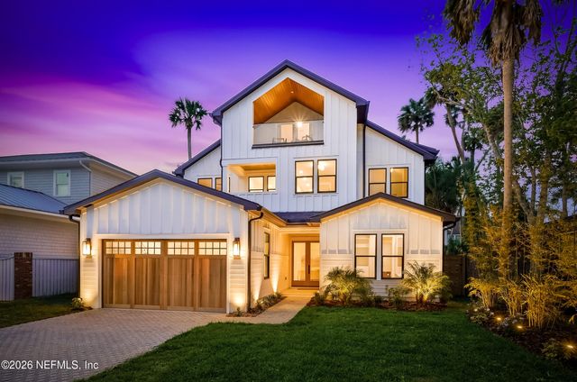 371 9TH Street, Atlantic Beach, FL 32233