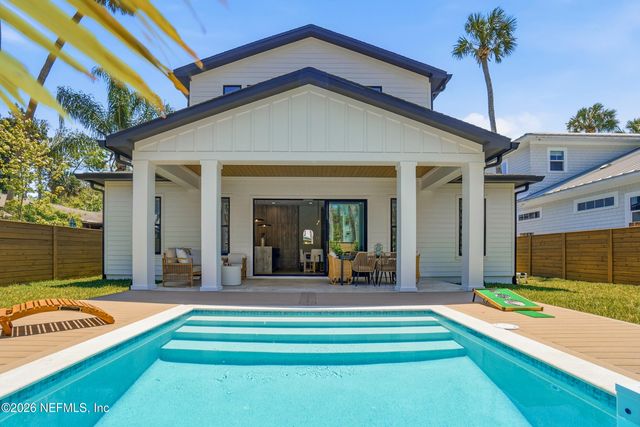 371 9TH Street, Atlantic Beach, FL 32233