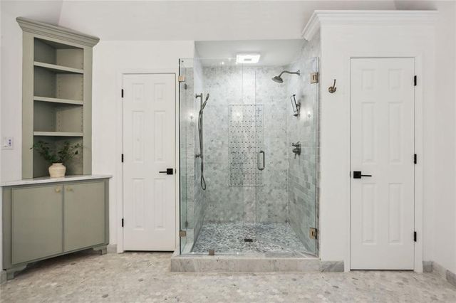 110 Valley Summit Court, Roswell, GA 30075