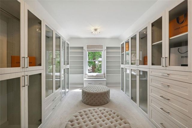 110 Valley Summit Court, Roswell, GA 30075