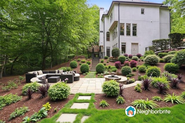110 Valley Summit Court, Roswell, GA 30075