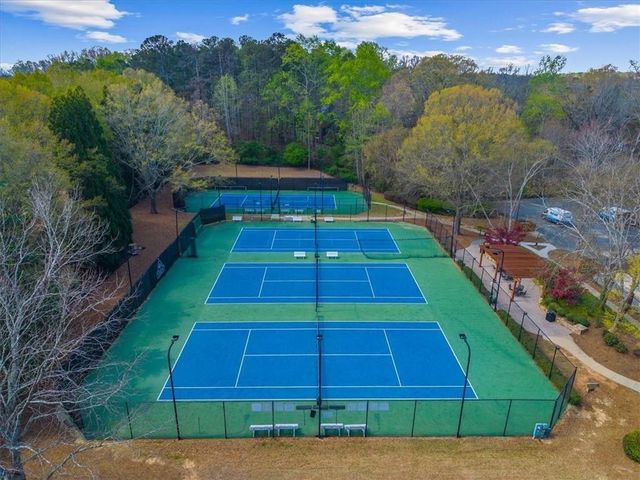 110 Valley Summit Court, Roswell, GA 30075