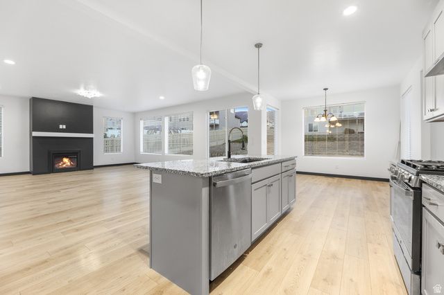 2867 S GREENHEAD DR, Saratoga Springs, UT 84045