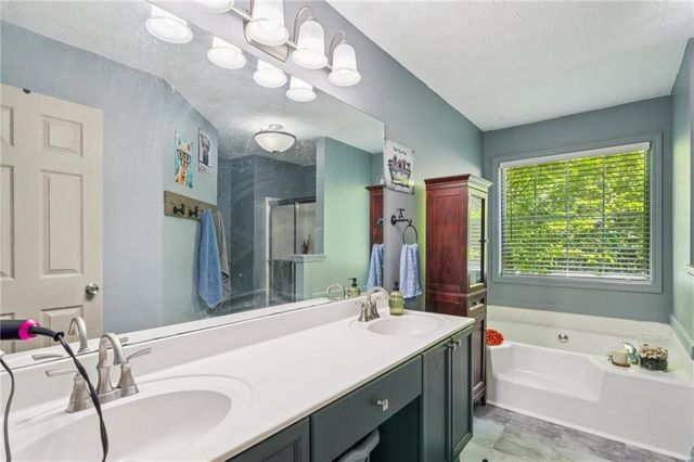1373 Richland Creek Trail, Sugar Hill, GA 30518