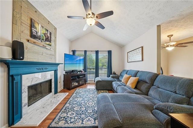 1373 Richland Creek Trail, Sugar Hill, GA 30518