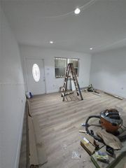 1701 N Treasure Dr 5, North Bay Village, FL 33141