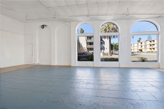 4356 W 3rd, Los Angeles, CA 90020