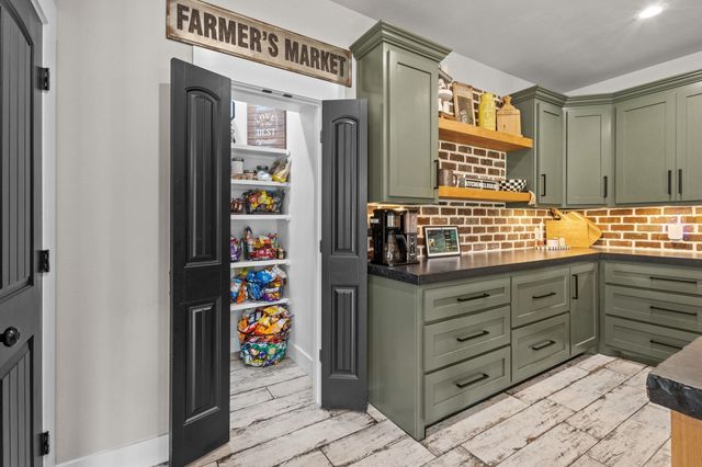 10885 Fm 1130, Orange, TX 77632