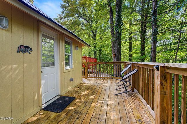 2136 Daisy Trail, Pigeon Forge, TN 37863