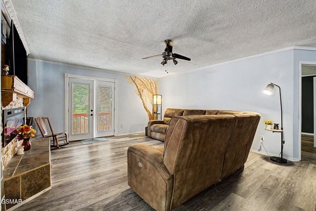 2136 Daisy Trail, Pigeon Forge, TN 37863