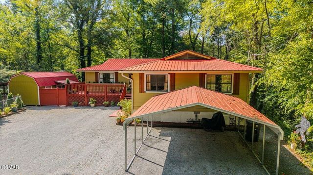 2136 Daisy Trail, Pigeon Forge, TN 37863