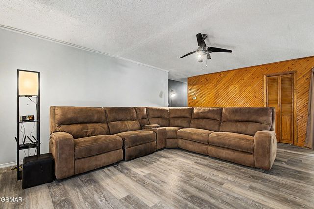 2136 Daisy Trail, Pigeon Forge, TN 37863