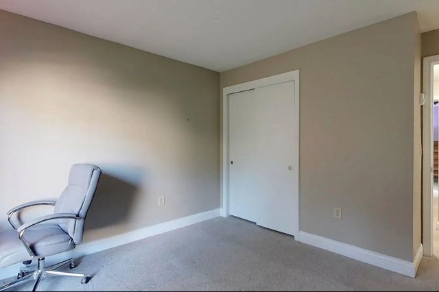 106 Eastern Ave Apt 102, Manchester, NH 03104