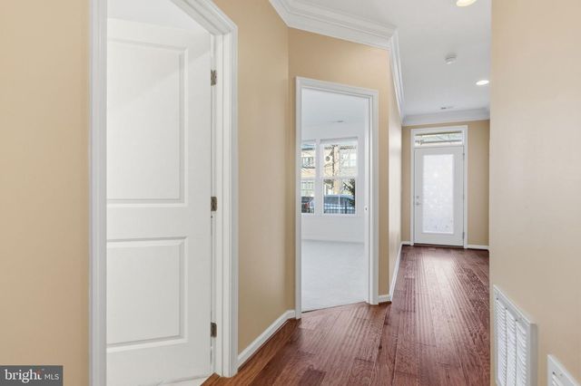 43377 SOUTHLAND ST, Ashburn, VA 20148