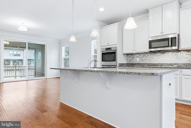 43377 SOUTHLAND ST, Ashburn, VA 20148