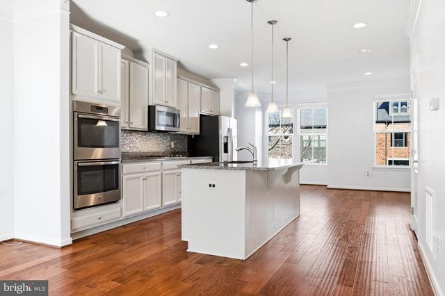 43377 SOUTHLAND ST, Ashburn, VA 20148