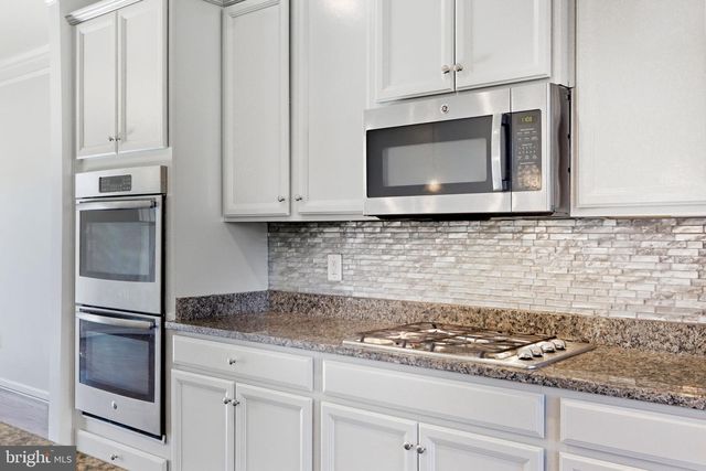 43377 SOUTHLAND ST, Ashburn, VA 20148