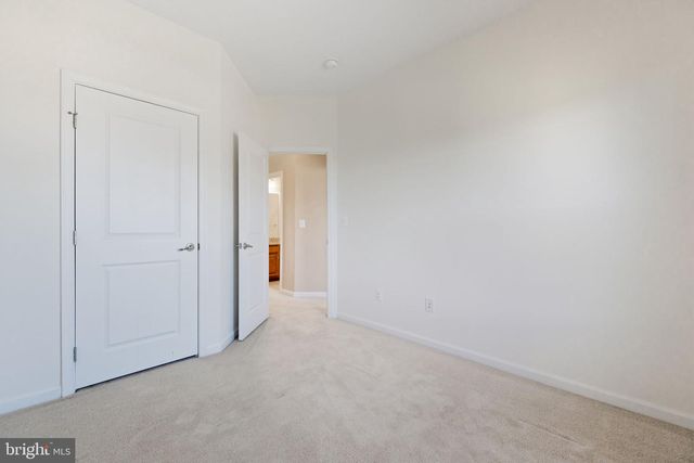 43377 SOUTHLAND ST, Ashburn, VA 20148