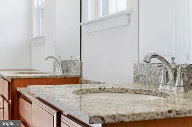 43377 SOUTHLAND ST, Ashburn, VA 20148