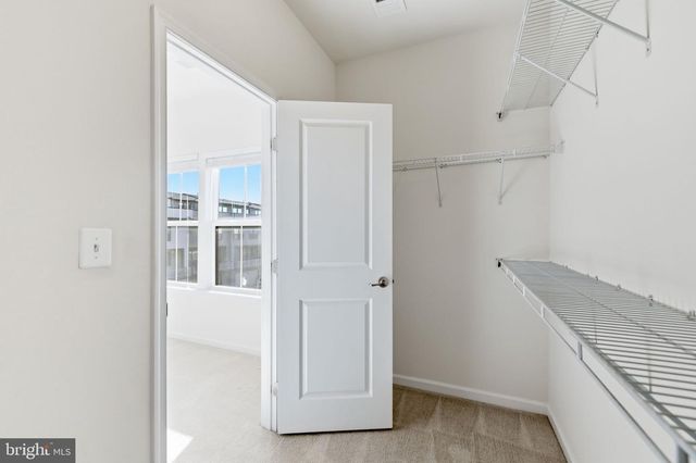 43377 SOUTHLAND ST, Ashburn, VA 20148