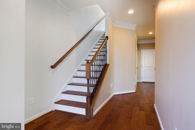 43377 SOUTHLAND ST, Ashburn, VA 20148