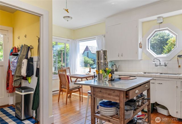 1726 Clay Street, Port Townsend, WA 98368