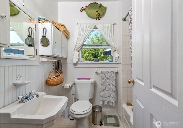 1726 Clay Street, Port Townsend, WA 98368