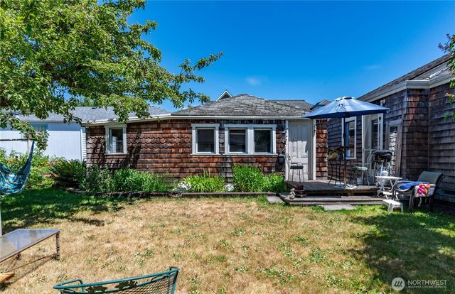 1726 Clay Street, Port Townsend, WA 98368