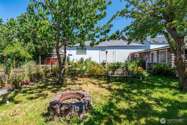 1726 Clay Street, Port Townsend, WA 98368
