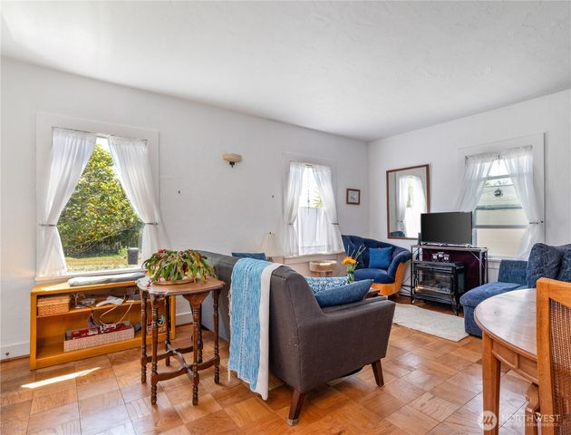 1726 Clay Street, Port Townsend, WA 98368