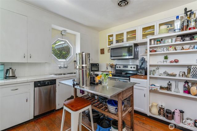 1726 Clay Street, Port Townsend, WA 98368